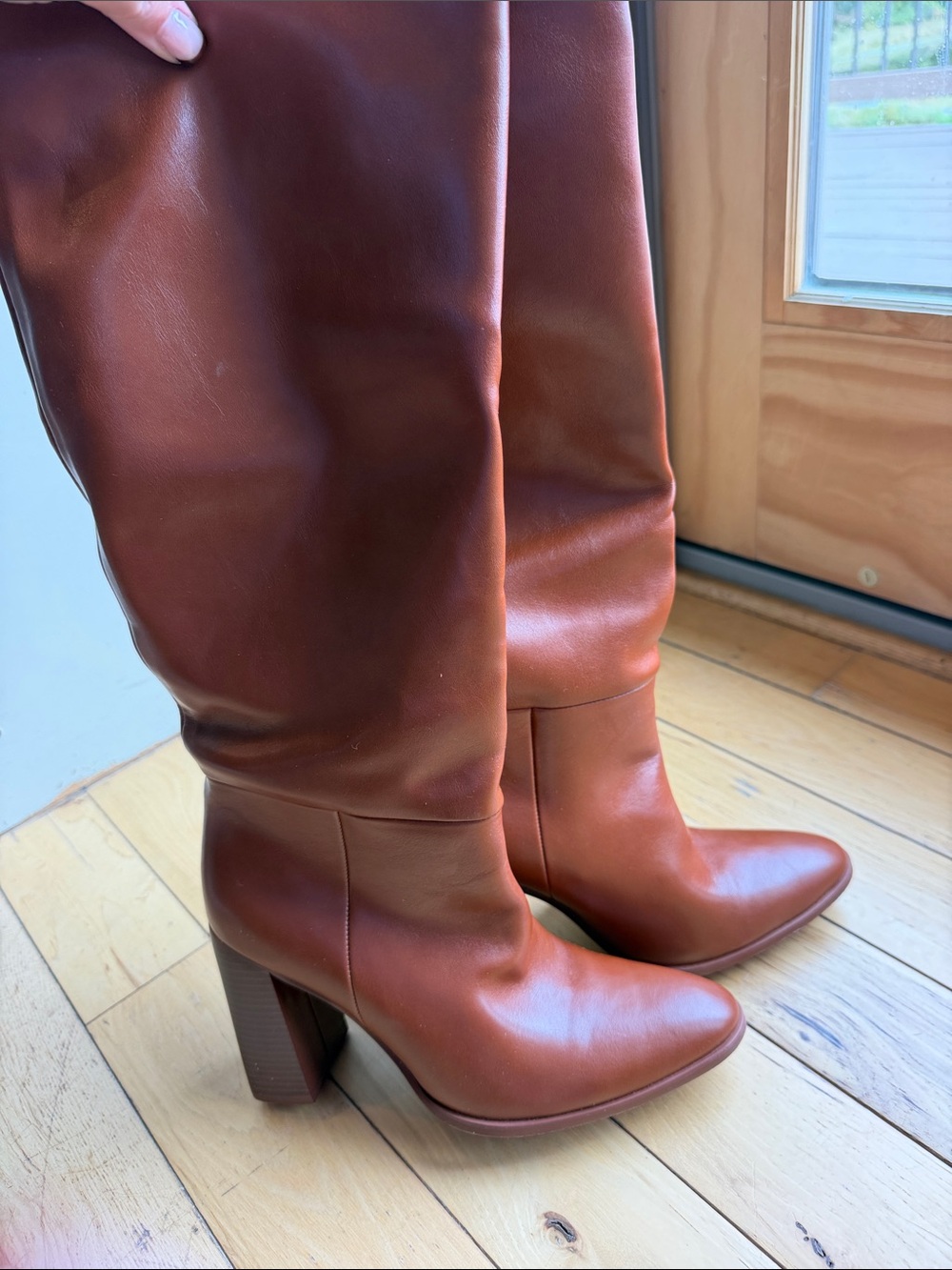 Women's Pointed-Toe Mid-Calf Block Heel Boots in Cognac Brown - Picture 2 of 3